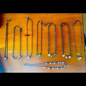 Lot of 8 crystal necklaces.